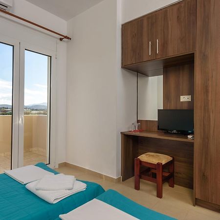 Elpidis Villa Kokkinos Pirgos Esterno foto