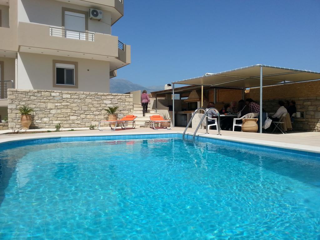 Elpidis Villa Kokkinos Pirgos Esterno foto