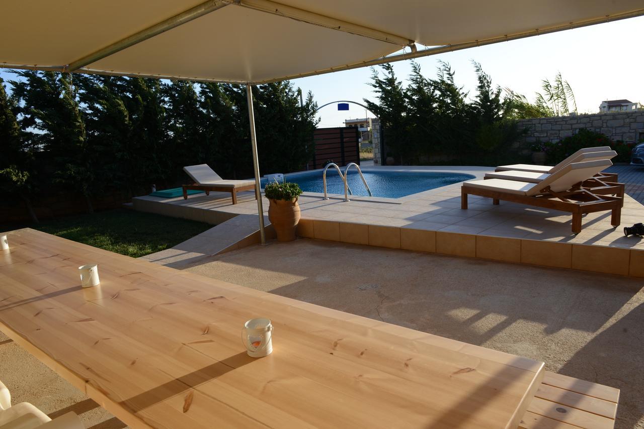 Elpidis Villa Kokkinos Pirgos Esterno foto